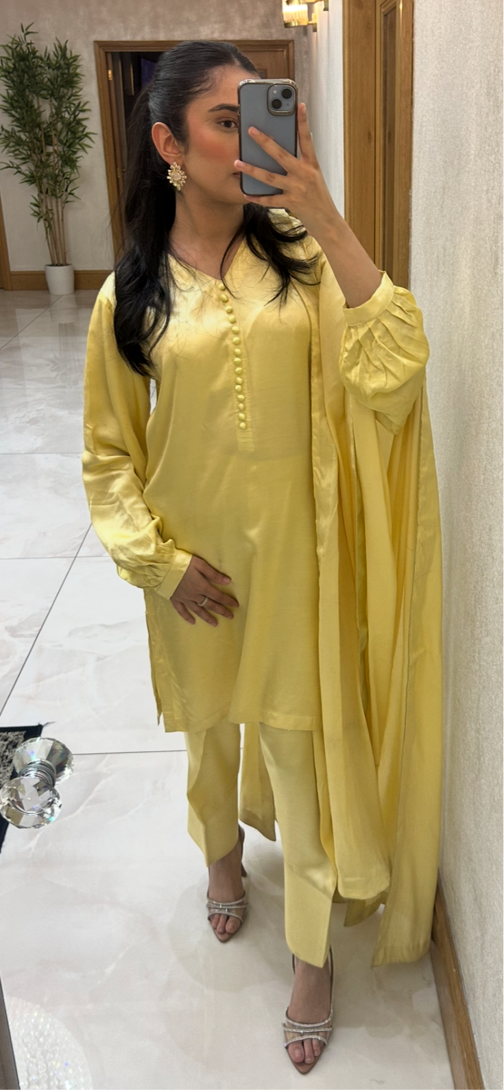 BUTTER YELLOW DREAM